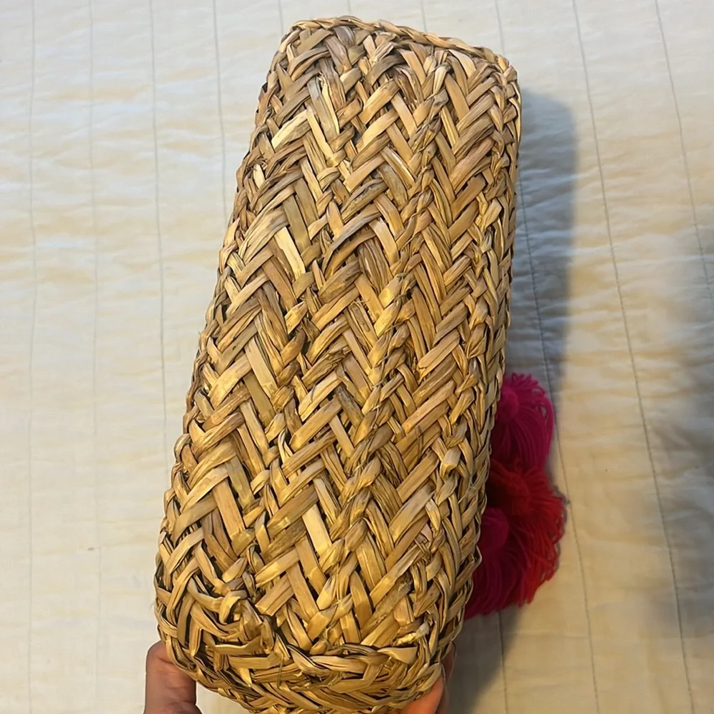 Woven Straw Tote with Pink and Red Tassels Resort Vacation Bag - Picture 5 of 7